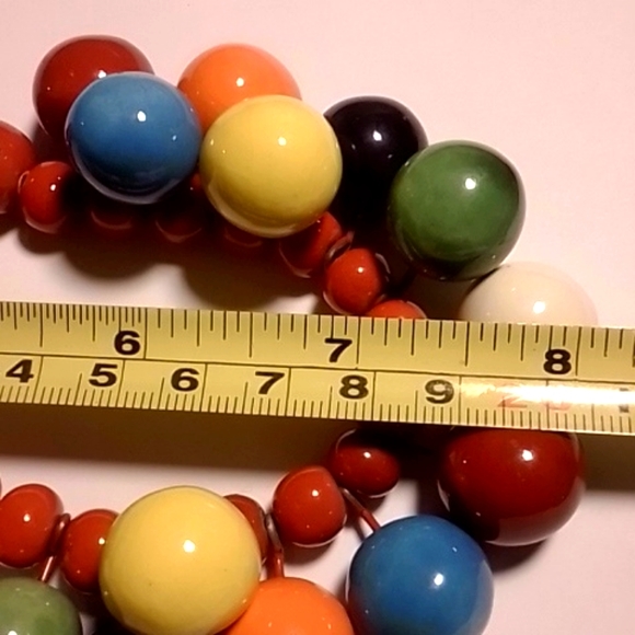 Flying Colors Ceramic Gumball Necklace Red Yellow Orange Green Blue - Picture 3 of 3